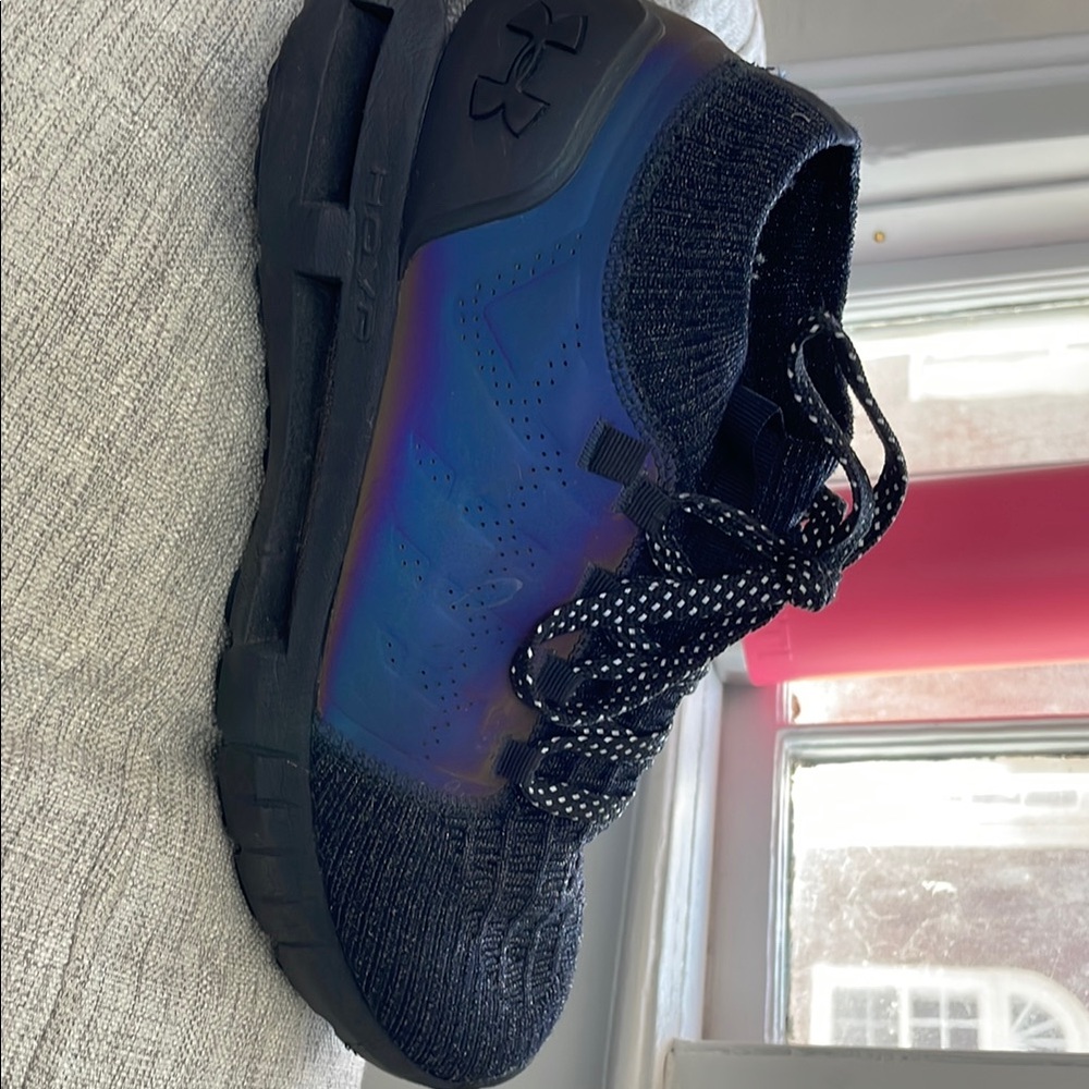 Under Armour Dark Knit Sneakers